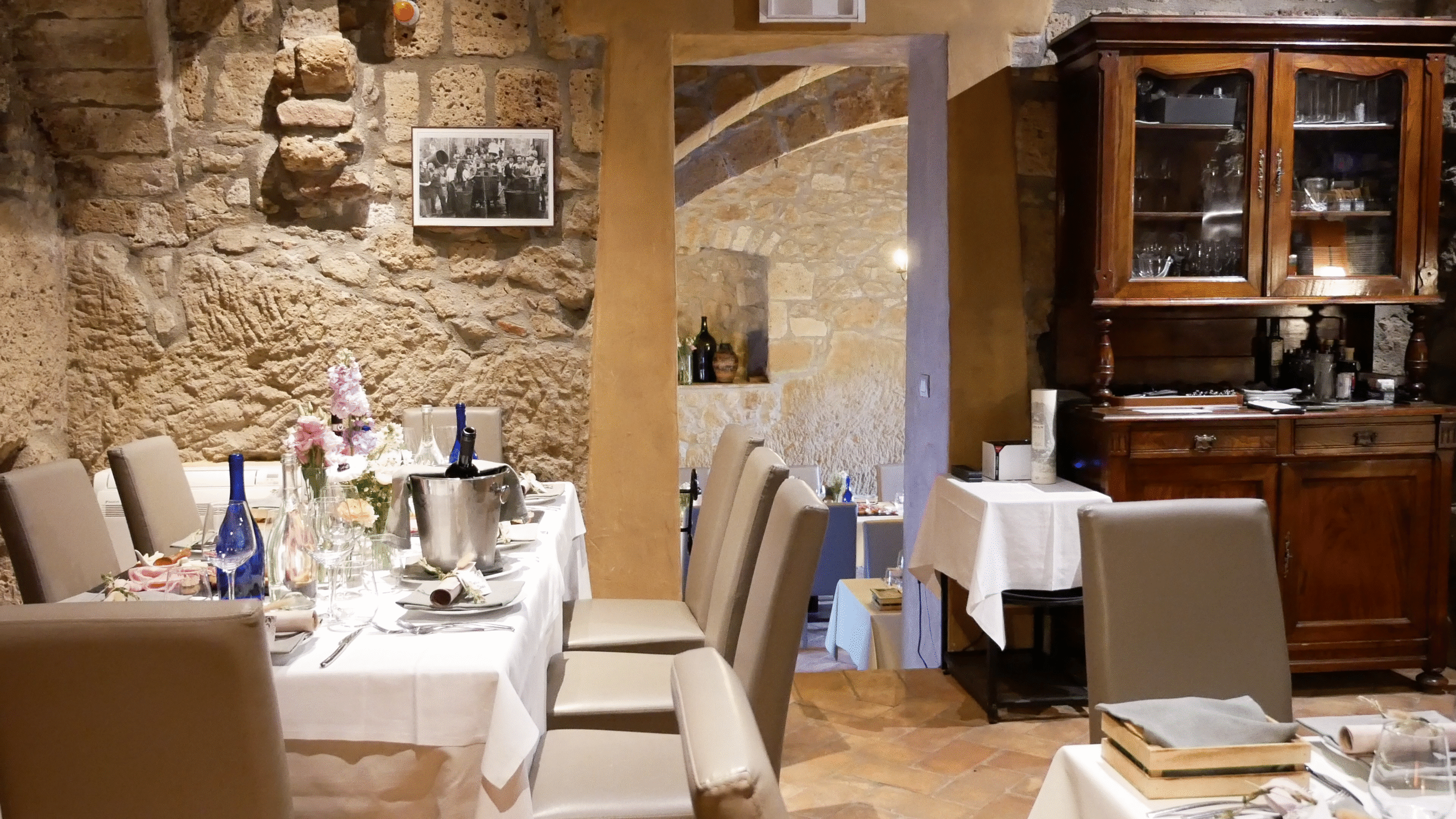 Il Caveau dining room carved into tuff stone